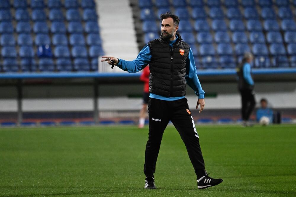 Vučinić na treningu Crne Gore, Foto: FSCG