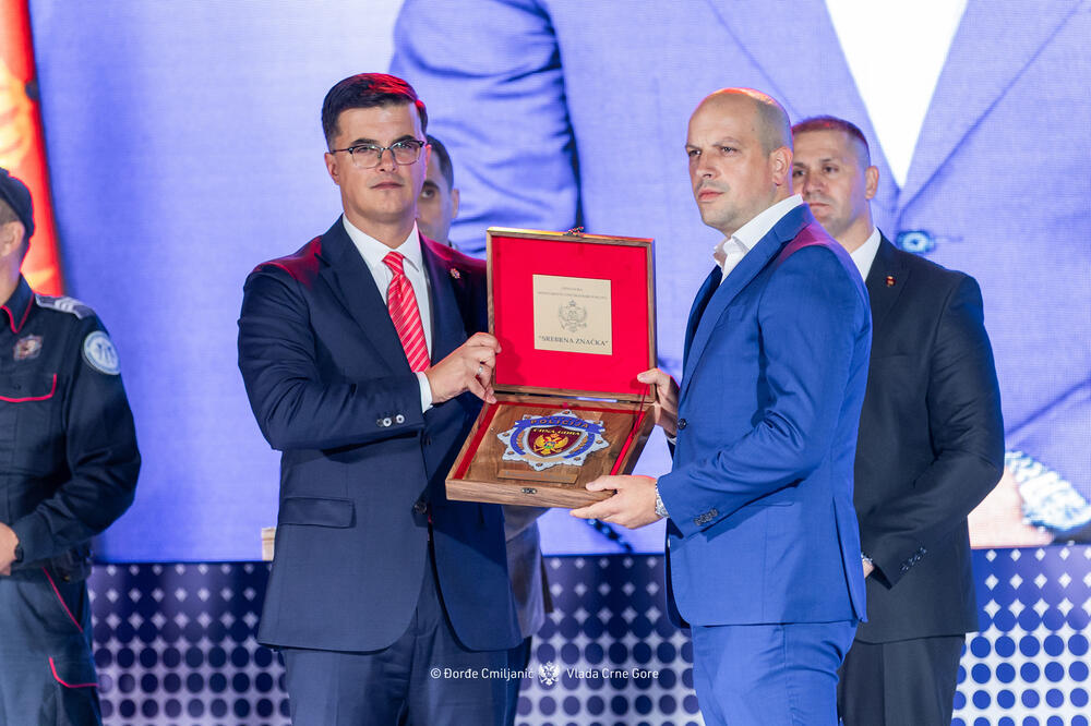 <p>"Njihove priče svjedoče da snaga Ministarstva leži u pojedincima koji svojim radom, znanjem i posvećenošću doprinose zajedničkom cilju – sigurnijoj i pravednijoj Crnoj Gori", saopšteno iz MUP-a</p>