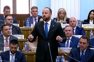 Nikolić: Od danas niste samo politički protivnici, jer su se neki...