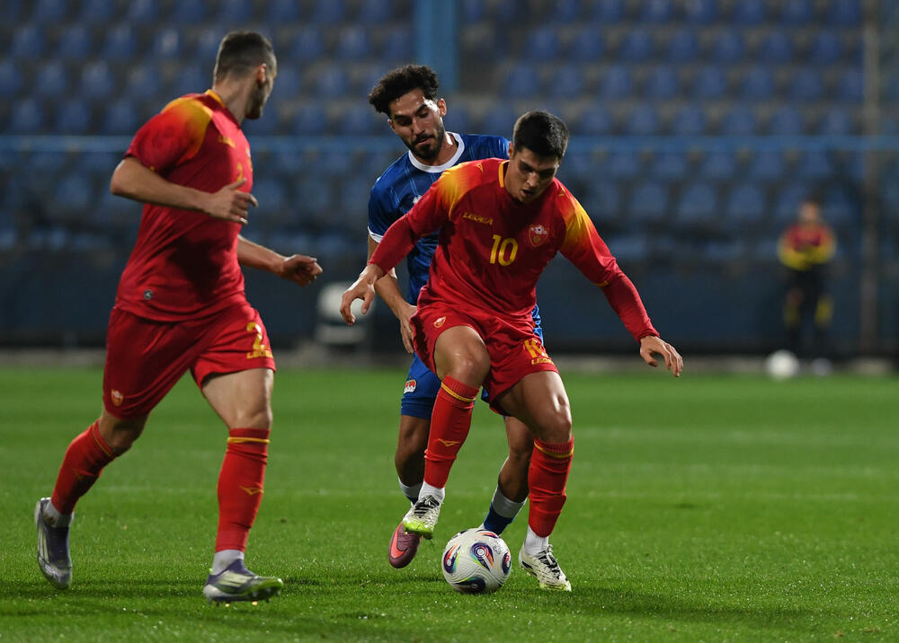 It wasn't easy, but Liechtenstein was defeated (2:1) - for Mirko Vučinić's first triumph on the bench of the Montenegrin football team and a new beginning for the "Falcons"