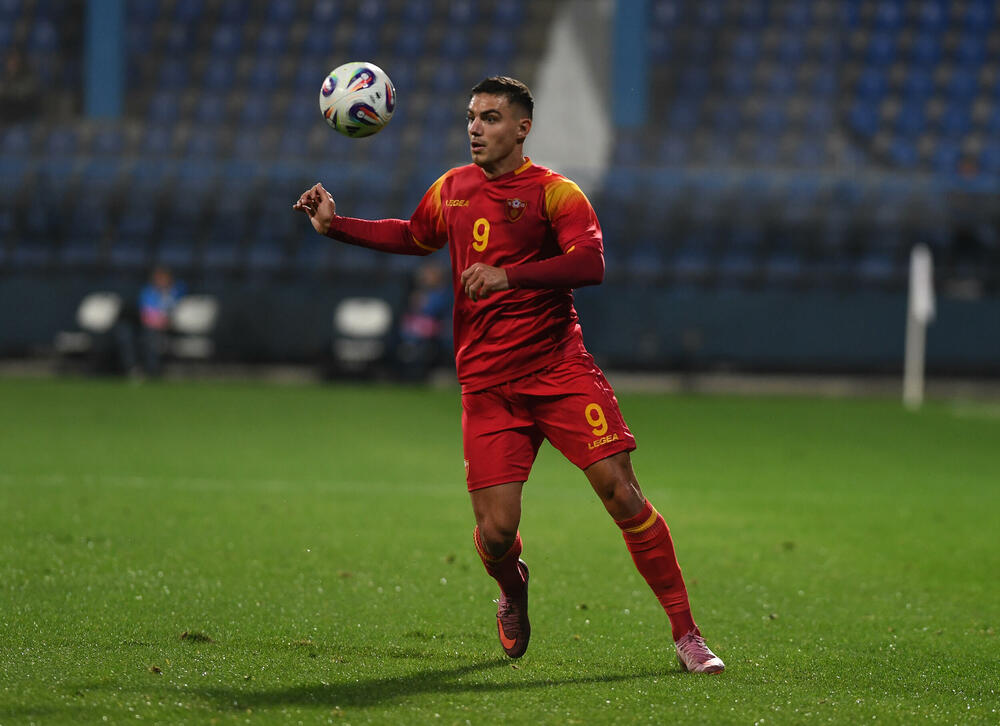 It wasn't easy, but Liechtenstein was defeated (2:1) - for Mirko Vučinić's first triumph on the bench of the Montenegrin football team and a new beginning for the "Falcons"