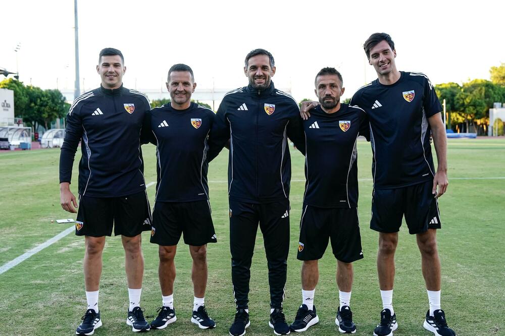 Đalović sa svojim stručnim štabom u novom klubu, Foto: Zecorner Kayserispor/X