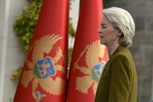 Fon der Lajen najavila ukidanje rominga između Crne Gore i EU