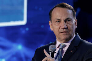 Poljska upozorila Putina da ne putuje kroz njen vazdušni prostor:...