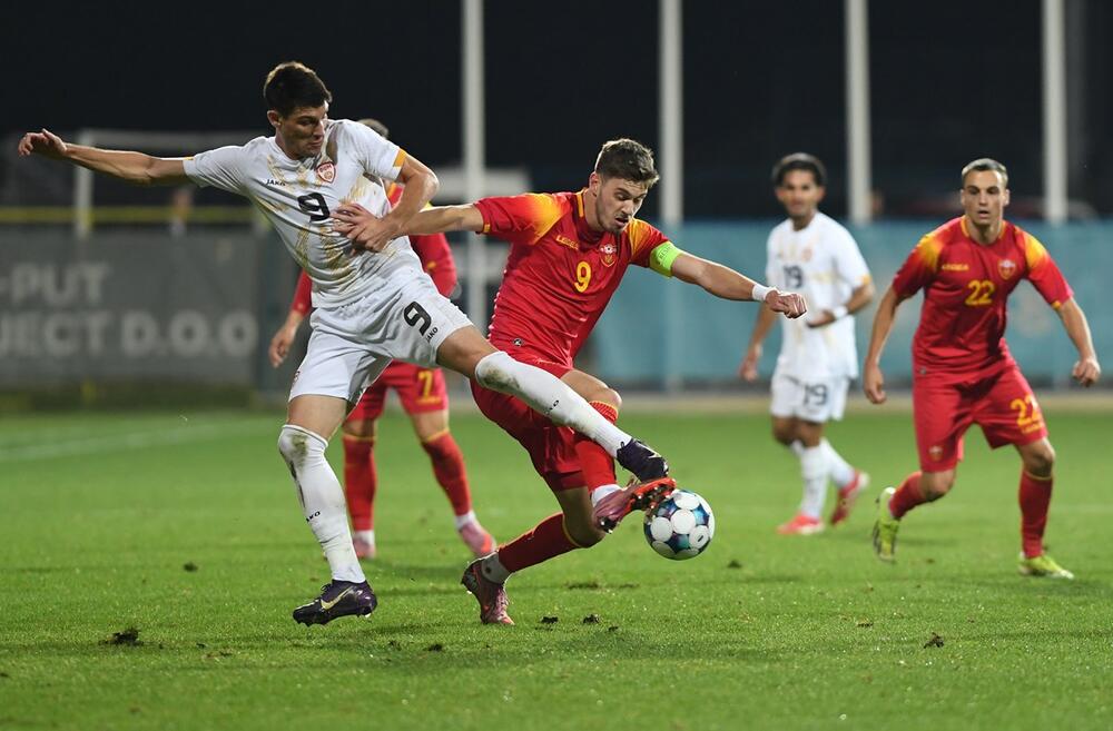 <p>Vladimir Perišić, Medo Juković i Balša Mrvaljević pogodili u nastavku za drugu pobjedu U21 selekcije Crne Gore u kvalifikacijama za EP</p>