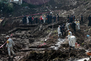 Meksiko: Više od 300 naselja odsječeno zbog poplava i klizišta,...
