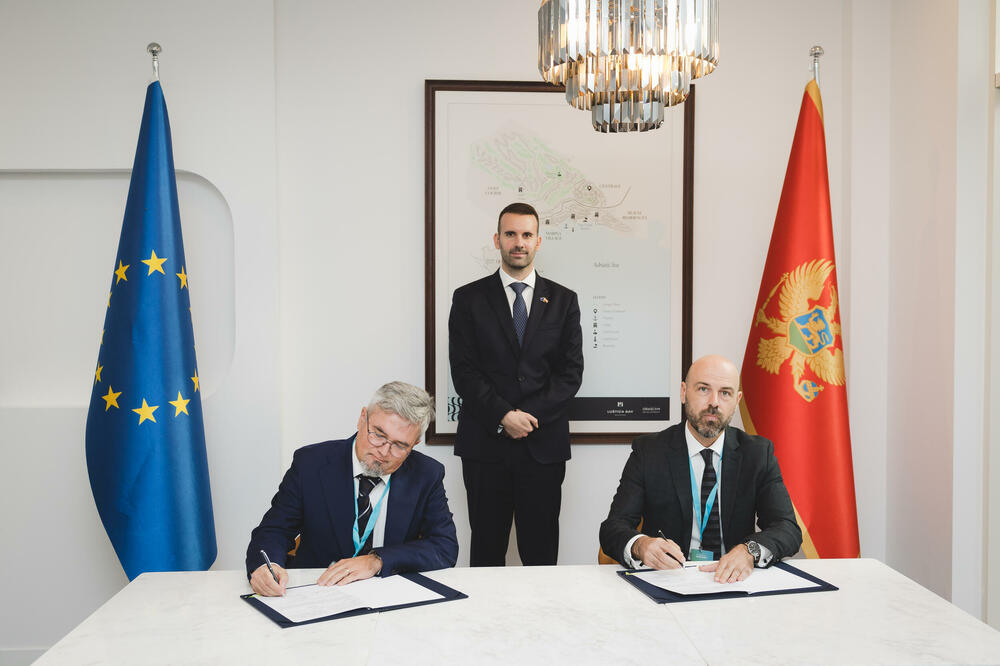 Sa potpisivanje memoranduma, Foto: EPCG