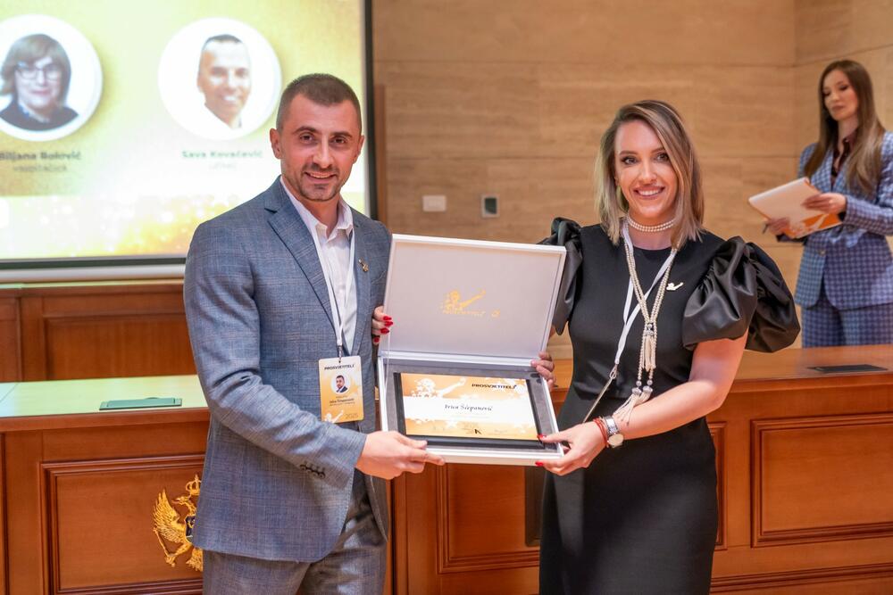 nagrada Prosvjetitelj