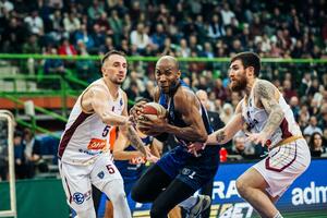 Budućnost dominirala, ali nije mogla bez problema u „Zetri”