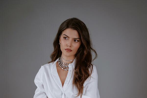 Kolekcija koja lebdi između stvarnosti i sna