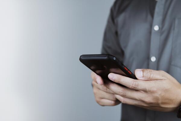 Pali serveri vodećih svjetskih kompanija, aplikacija i društvenih...