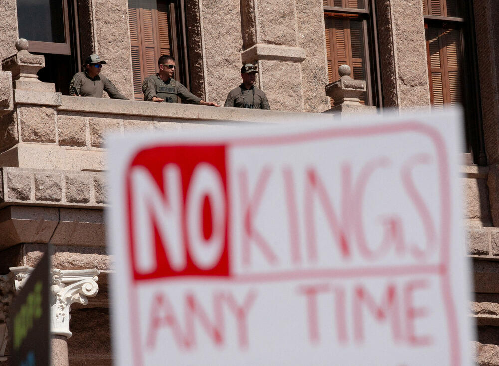 <p>Protesti su održani između ostalog u Njujorku, Čikagu, San Francisku, Los Anđelesu i Nju Orleansu, ali i u manjim mjestima u unutrašnjosti zemlje</p>