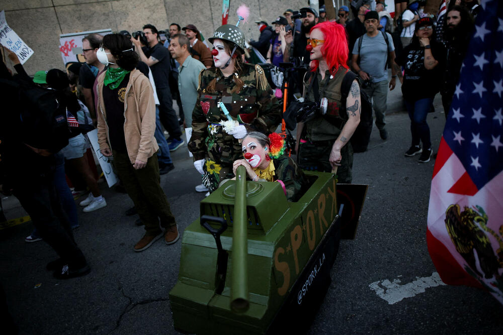 <p>Protesti su održani između ostalog u Njujorku, Čikagu, San Francisku, Los Anđelesu i Nju Orleansu, ali i u manjim mjestima u unutrašnjosti zemlje</p>