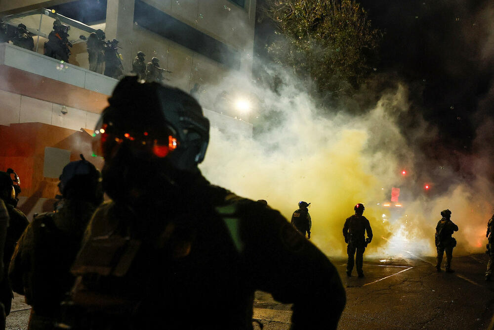 <p>Protesti su održani između ostalog u Njujorku, Čikagu, San Francisku, Los Anđelesu i Nju Orleansu, ali i u manjim mjestima u unutrašnjosti zemlje</p>