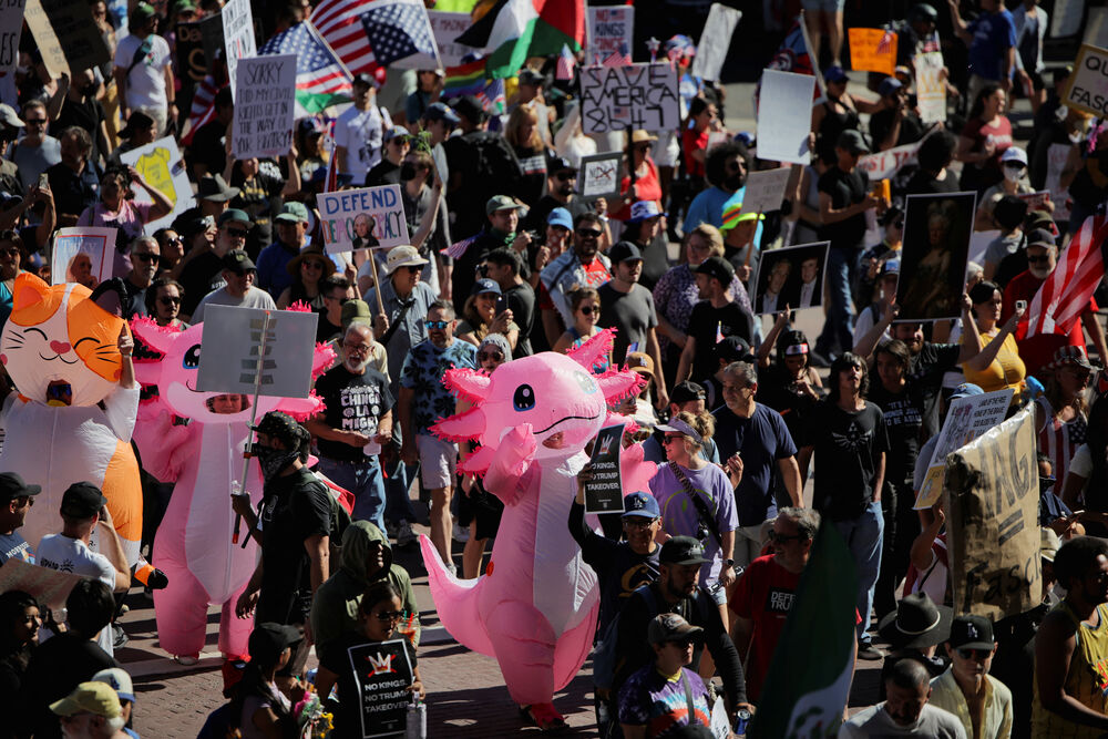 <p>Protesti su održani između ostalog u Njujorku, Čikagu, San Francisku, Los Anđelesu i Nju Orleansu, ali i u manjim mjestima u unutrašnjosti zemlje</p>