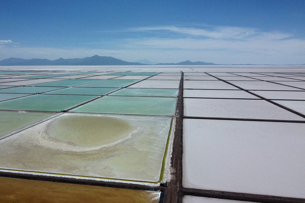 Bazeni za isparavanje koji se koriste za ekstrakciju litijuma u regionu Potosi, Foto: Reuters