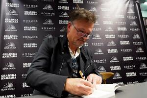 Džiboni: Svoje malo prosvjetljenje dugujem velikim piscima