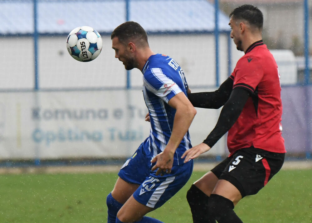 <p>Interesantan meč viđen je u Tuzima, sa pet golova, što nije baš karakteristično u meču u kojem se sastaju dva favorita takmičenja, a nemaju pravo na popravni</p>