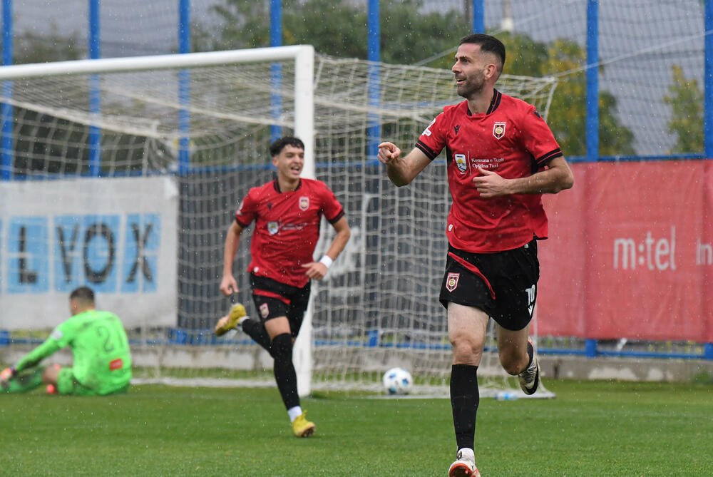 <p>Interesantan meč viđen je u Tuzima, sa pet golova, što nije baš karakteristično u meču u kojem se sastaju dva favorita takmičenja, a nemaju pravo na popravni</p>