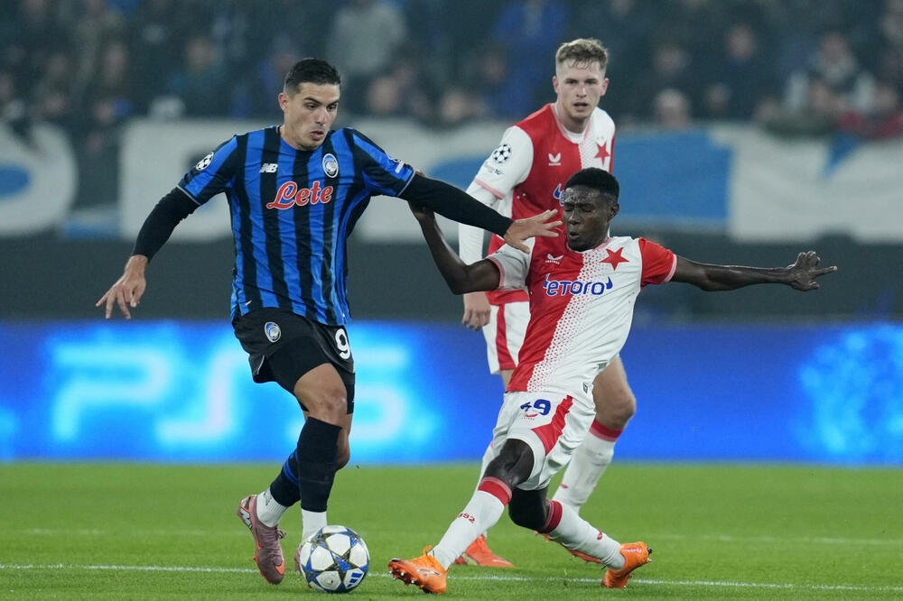 Krstović na meču Lige šampiona protiv Slavije, Foto: Reuters