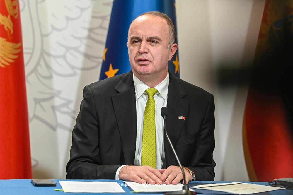 Pomoć za male i srednje biznise: Đeljošaj, Foto: Vlada