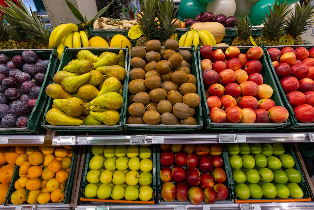 <p>Prijestonica je danas postala bogatija za još jedno moderno mjesto za kupovinu &ndash; Aroma market u zgradi Meliora Homes svečano je otvorio svoja vrata!</p>