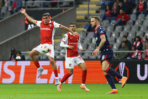 Razlika u klasi, brzini, svemu - Zvezda bez otpora na...