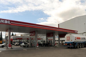 "Lukoil" u Crnoj Gori prodaje goriva iz Grčke: Imaju filijalu u...