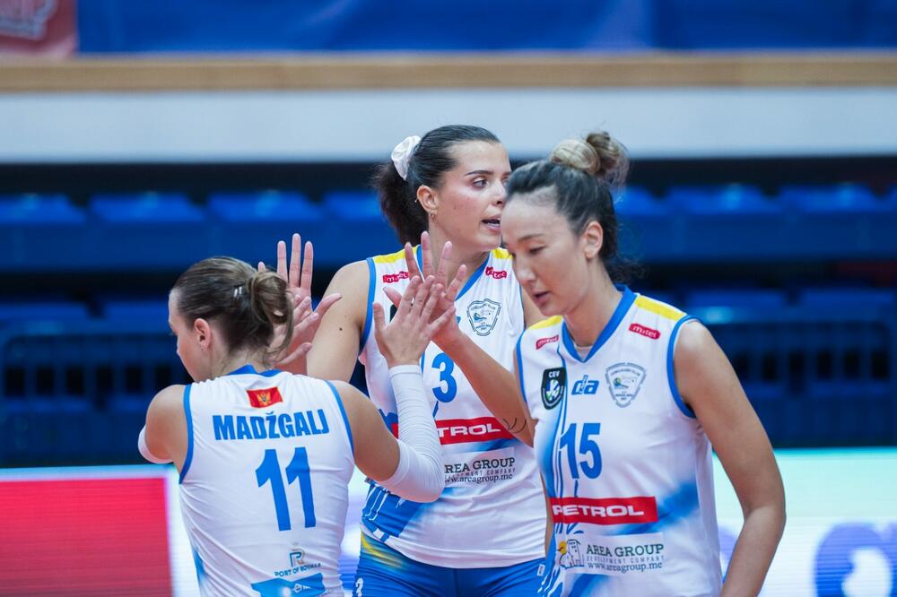 Madžgalj, Souza i Takagui, odbojkašice Herceg Novog, Foto: OSCG