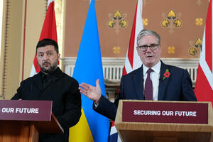 Starmer sa Zelenskim: Omogućiti Ukrajini udare dalekog dometa