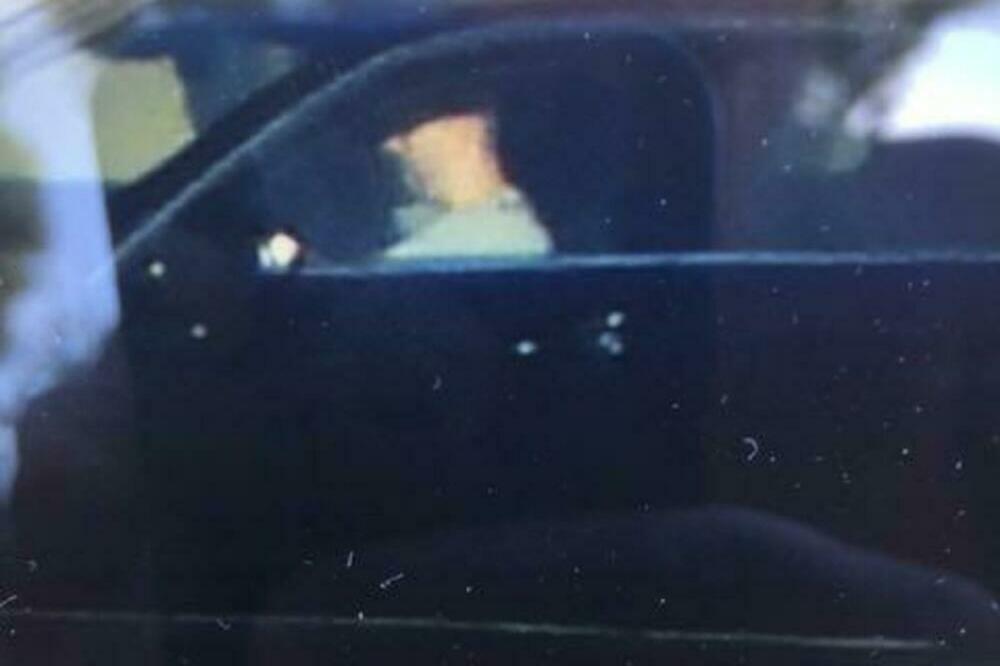 Spasojevića pratili u stopu: fotografisali ga i dijelili na Skaju, Foto: Skaj/Vijesti