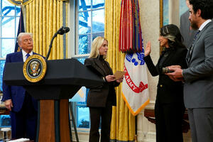 Trampov tim za obračun s „dubokom državom”