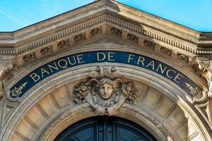 Nakon pljačke, neki od najdragocjenijih dragulja iz Luvra...