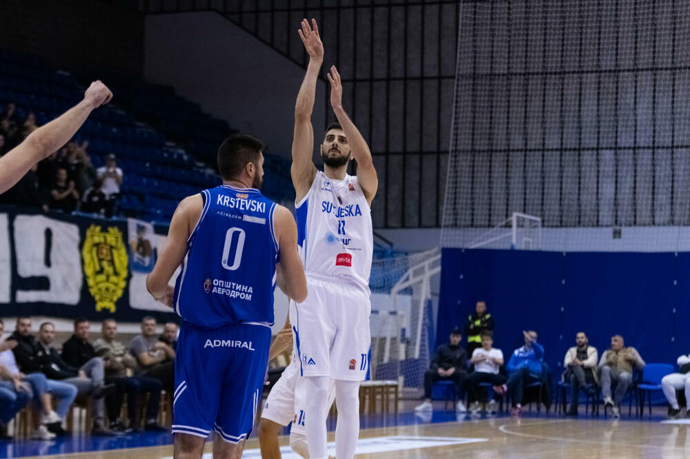 Miloš Vujović na utakmici protiv MZT-a, Foto: KK Sutjeska Elektroprivreda/Andrija Radulović