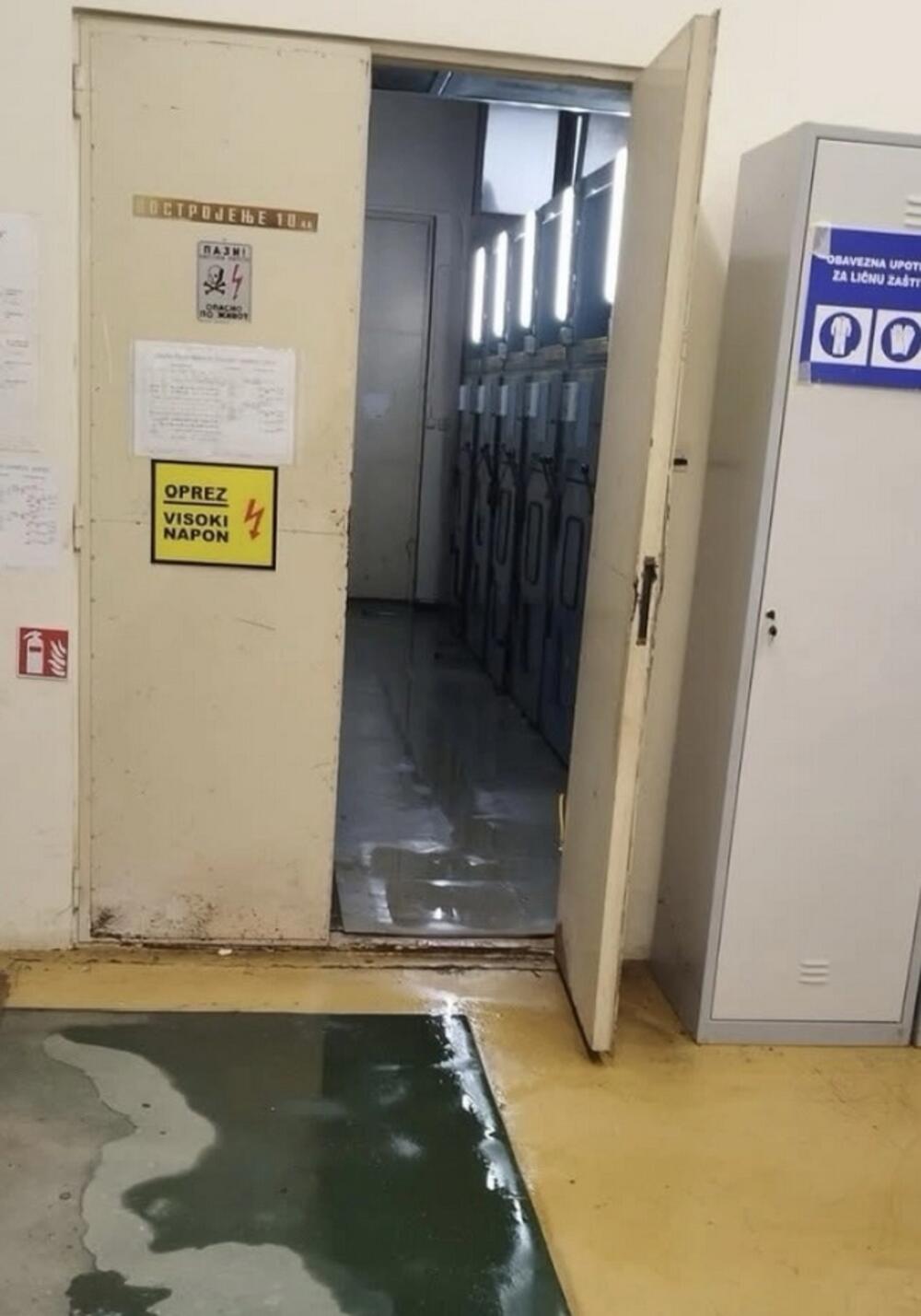 V trafostanico v Ulcinju vdrla voda, možne motnje v oskrbi z elektriko