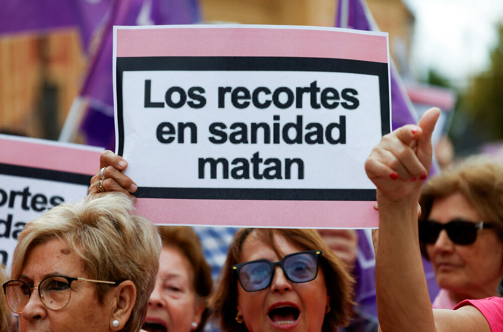 <p>Vlasti u južnom regionu Andaluzije, predvođene desničarskom opozicionom Narodnom strankom, navele su da najmanje 2.300 žena posljednjih godina nije obaviješteno o rezultatima svojih mamografa urađenih u javnim bolnicama, posebno u Sevilji</p>