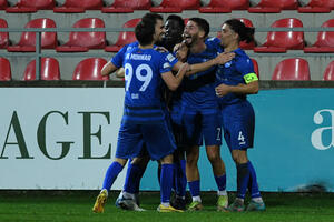 Mornar je hit, Barani nastavili seriju, Sutjeska slavila,...