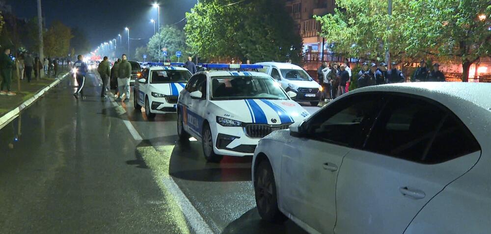 Predstavnici partija, NVO, građanski aktivisti i državni funkcioneri, osudili su napad na Podgoričanina, ali i ksenofobična skandiranja: Sa protesta na Zabjelu u nedjelju veče