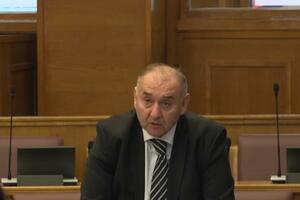 Bjeković: Ne dozvolimo jačanje ksenofobije; Poslanici: Nema...