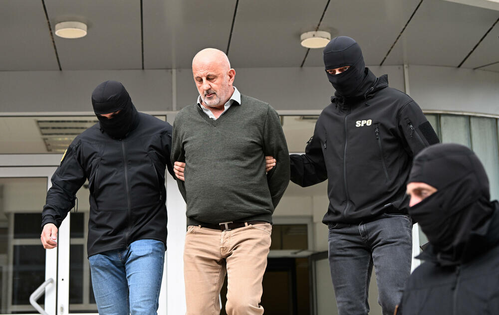 <p>Prema nezvaničnim informacijama "Vijesti", Ubović se tereti da je počinio krivično djelo pranje novca</p>