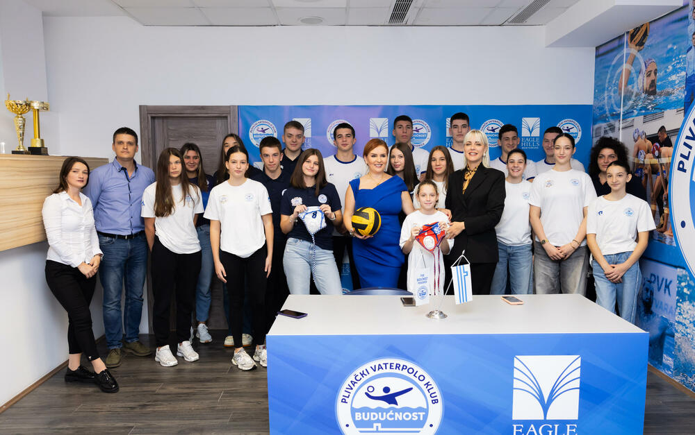 <p>Direktorica komunikacija, marketinga i institucionalne saradnje kompanije Eagle Hills Montenegro, Ana Martinović, rekla je da je ponosna da ta kompanija ima još jedno prijateljstvo u Podgorici i to sa PVK Budućnost One</p>