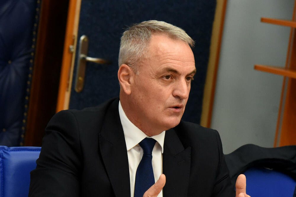 Ne treba čekati rješenja iz inostranstva: Gjokaj, Foto: Luka Zeković