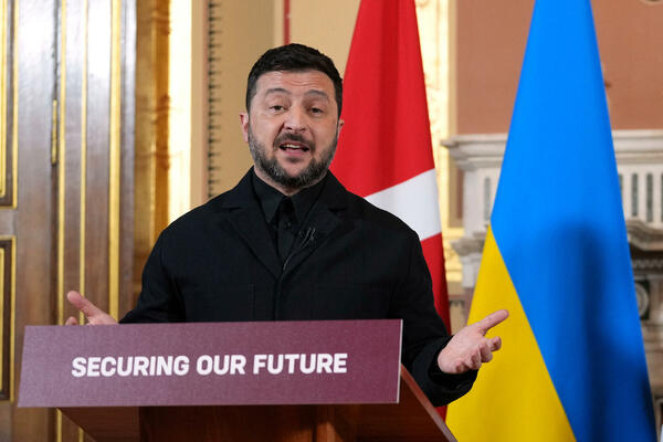 Zelenski: Ukrajina neće povući trupe, neka se pregovori održe bilo...