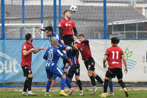 Prvo kiša, pa Uprava policije: derbi Dečić - Budućnost još jednom...