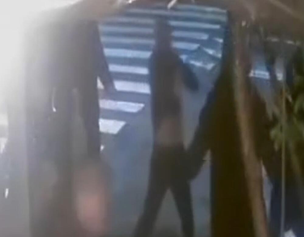 Policija kod stranca vidjela nož, za državljanina Crne Gore...