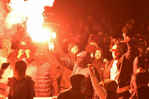 Kad vlast kliče mržnji okružena policijom