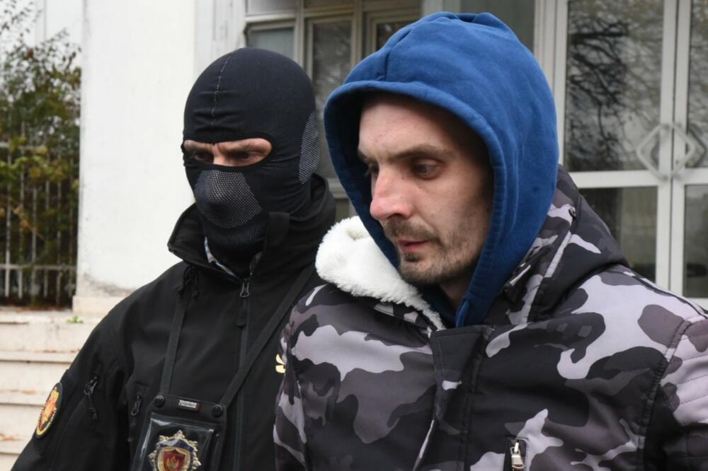 Jedan od uhapšenih, Foto: Luka Zeković