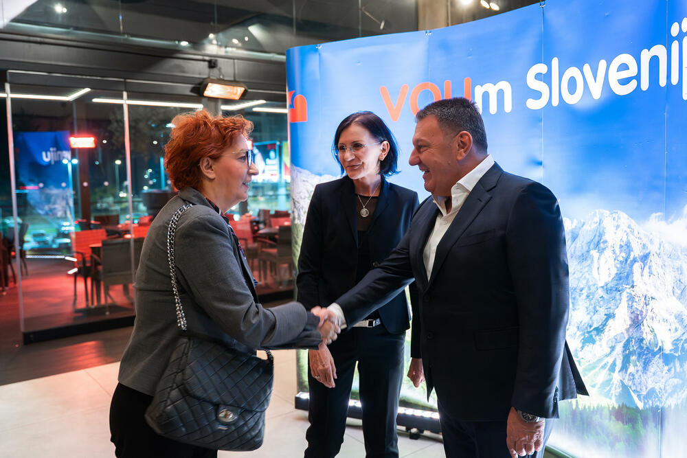 <p><em>Voli i Ambasada Slovenije u Crnoj Gori</em></p>