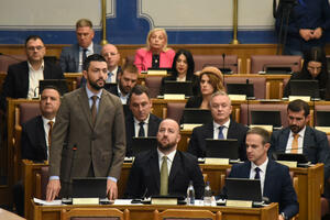 Živković, Vuković i Nikolić na Molitvenom doručku