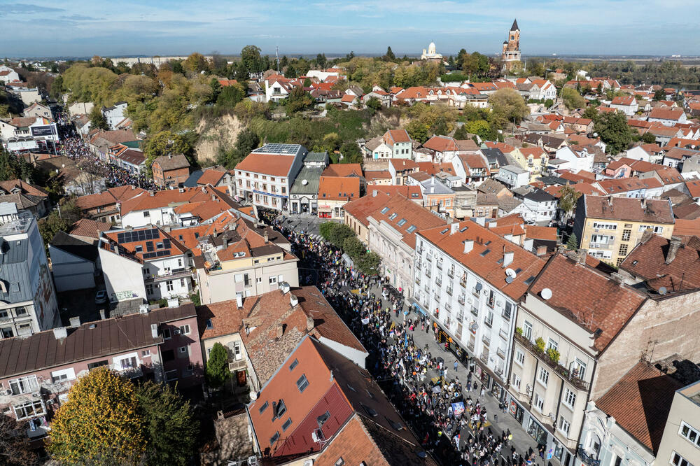 Beogradski studenti juče, na putu za Novi Sad, Foto: Rojters